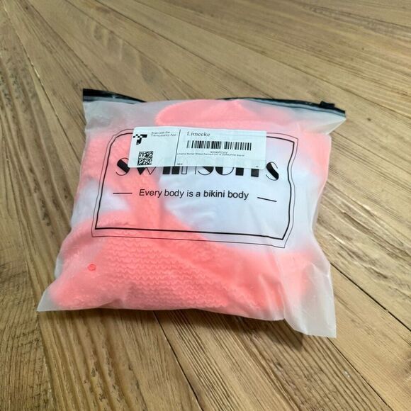 Crinkle one piece swimsuit size medium - Picture 6 of 6